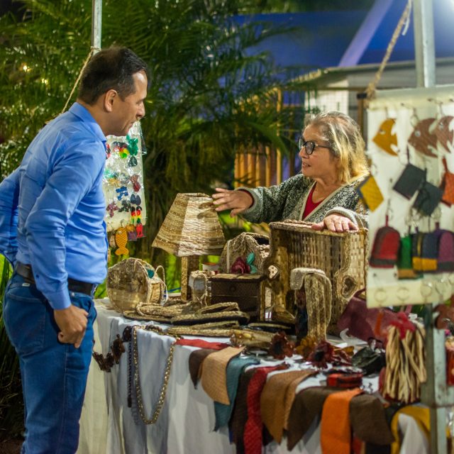 Vila do Artesanato é inaugurada na Festa da Tainha e movimenta cultura e economia local em Paranaguá